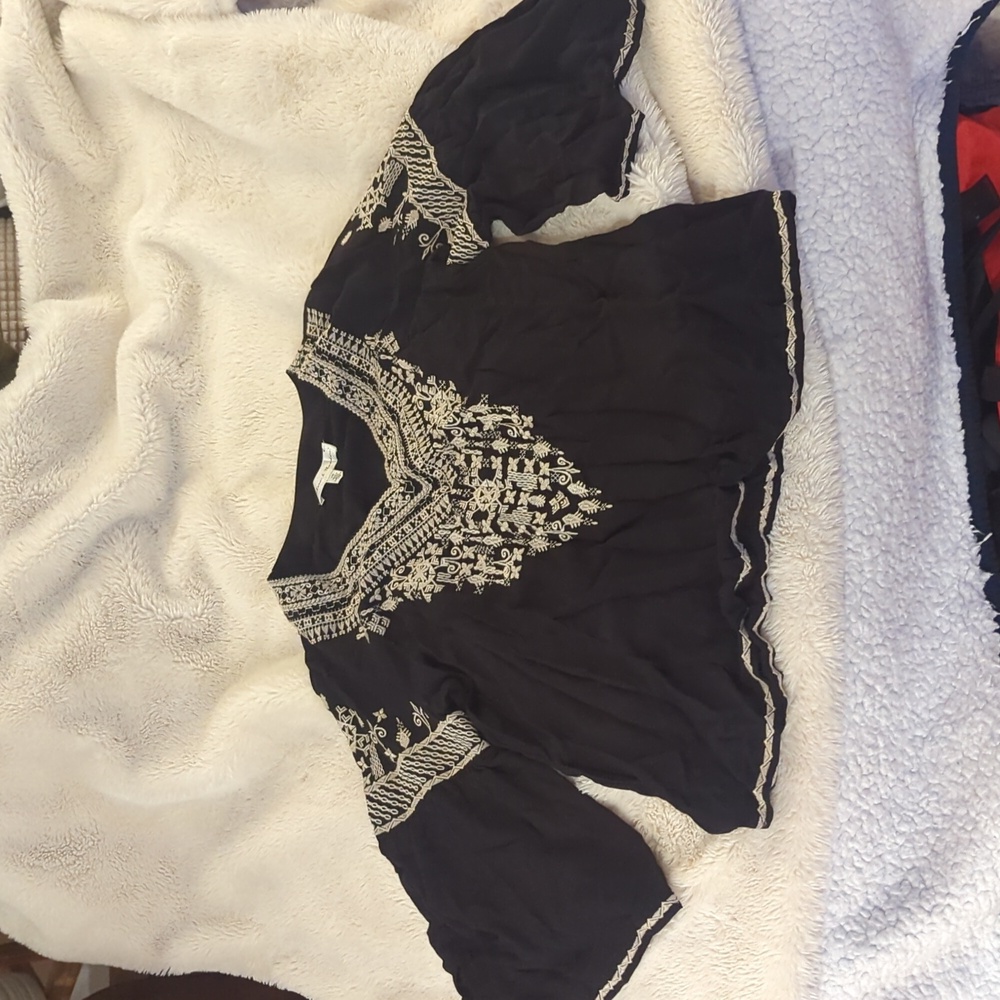 XL:Chelsea & Theodore Long Sleeve Flared Shirt